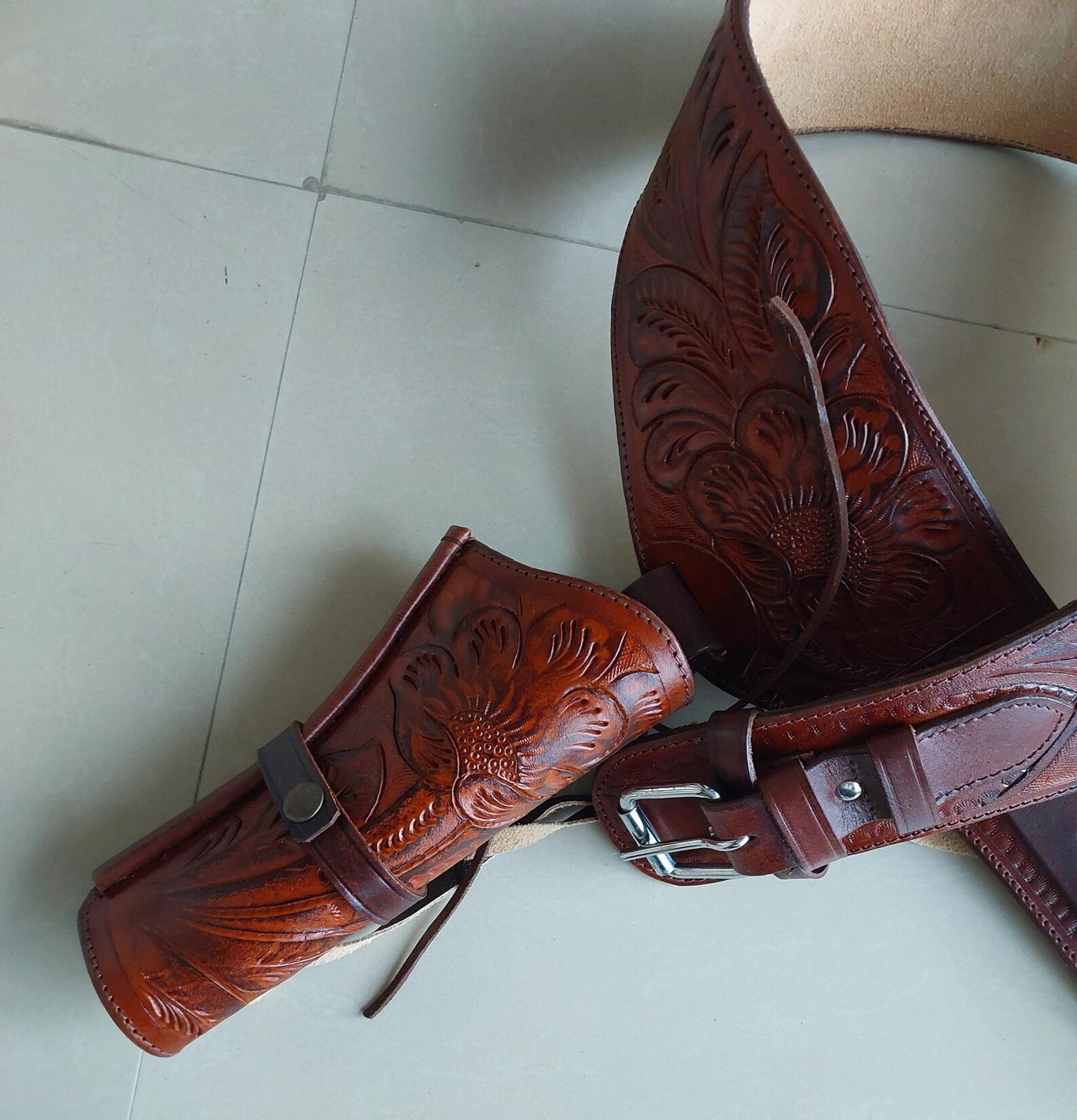 Western Gun Holster Belt – Dual Color Handmade Leather – Fits 3.5" to 8.9" Revolver – .22 .38/357, .44/45 Cal – Cowboy Style