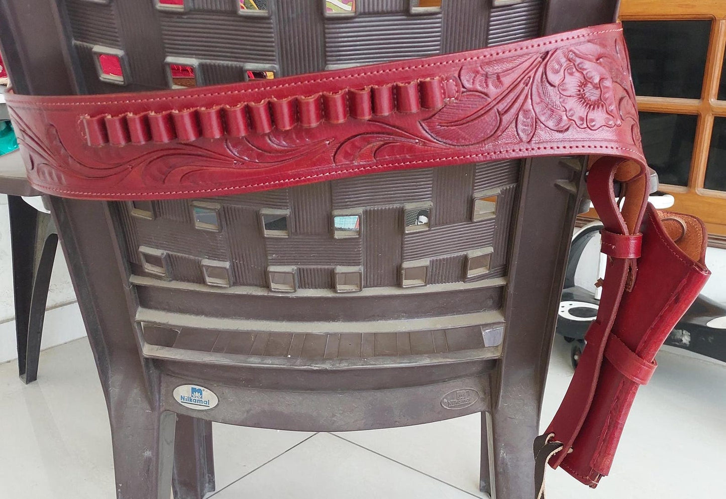 Premium Western Gun Holster Belt – Handmade Tooled Leather – Old West Style – Fits .22, .38/357, .44/45 Cal Revolvers – Custom Cowboy Pistol Rig