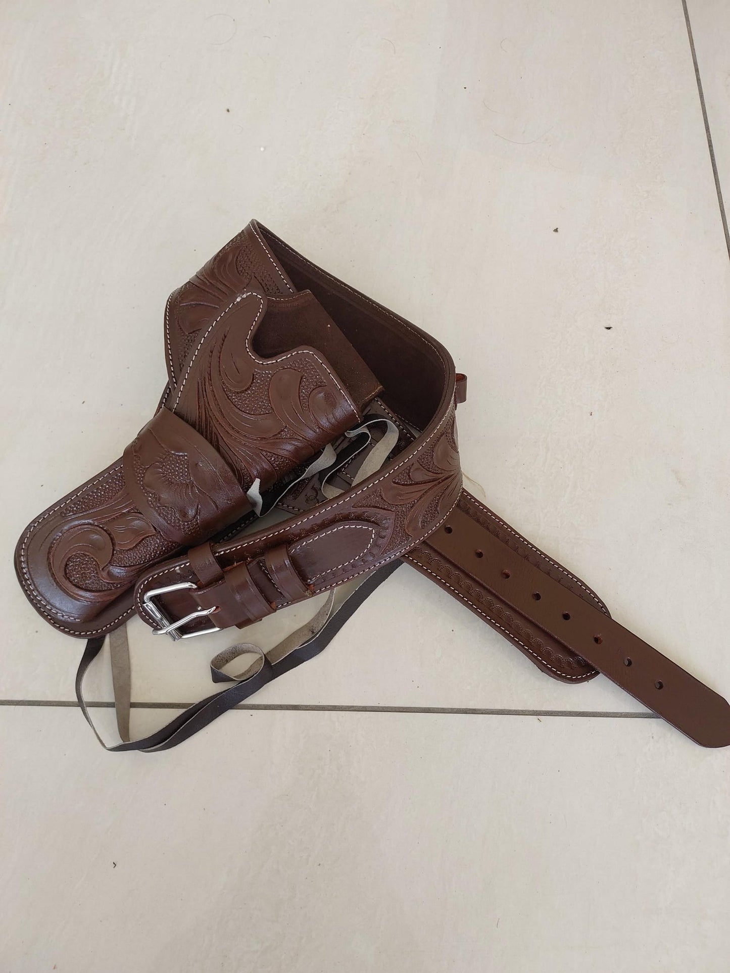 Handmade Western Gun Holster Belt – Genuine Tooled Leather – Fits .22, .38/357, .44/45 Cal Revolvers – Old West Cowboy Style – Christmas Gift for Him