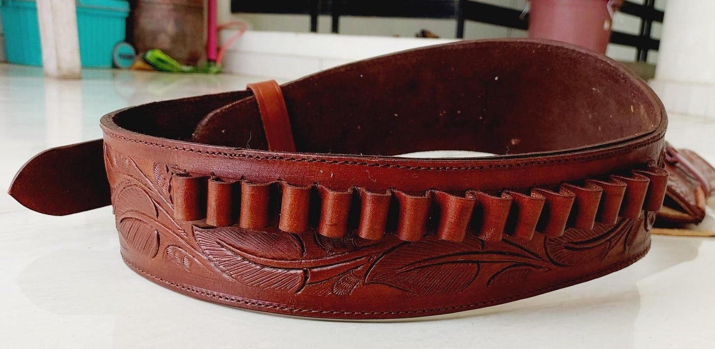 Western Cowboy Gun Holster Belt – Handmade Genuine Tooled Leather – Old West Style – Fits .22, .38/357, .44/.45 Cal Revolvers – Christmas Gift for Him