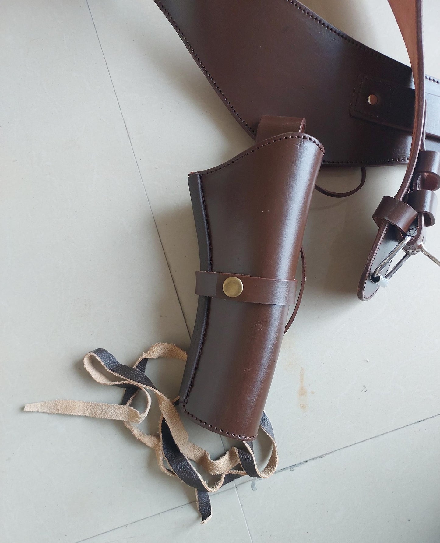 Western Leather Gun Holster & Belt – Left Hand Draw – Handmade – Fits "3-5 To 8-9" Barrel – .22, 38/357 .44/45 Cal