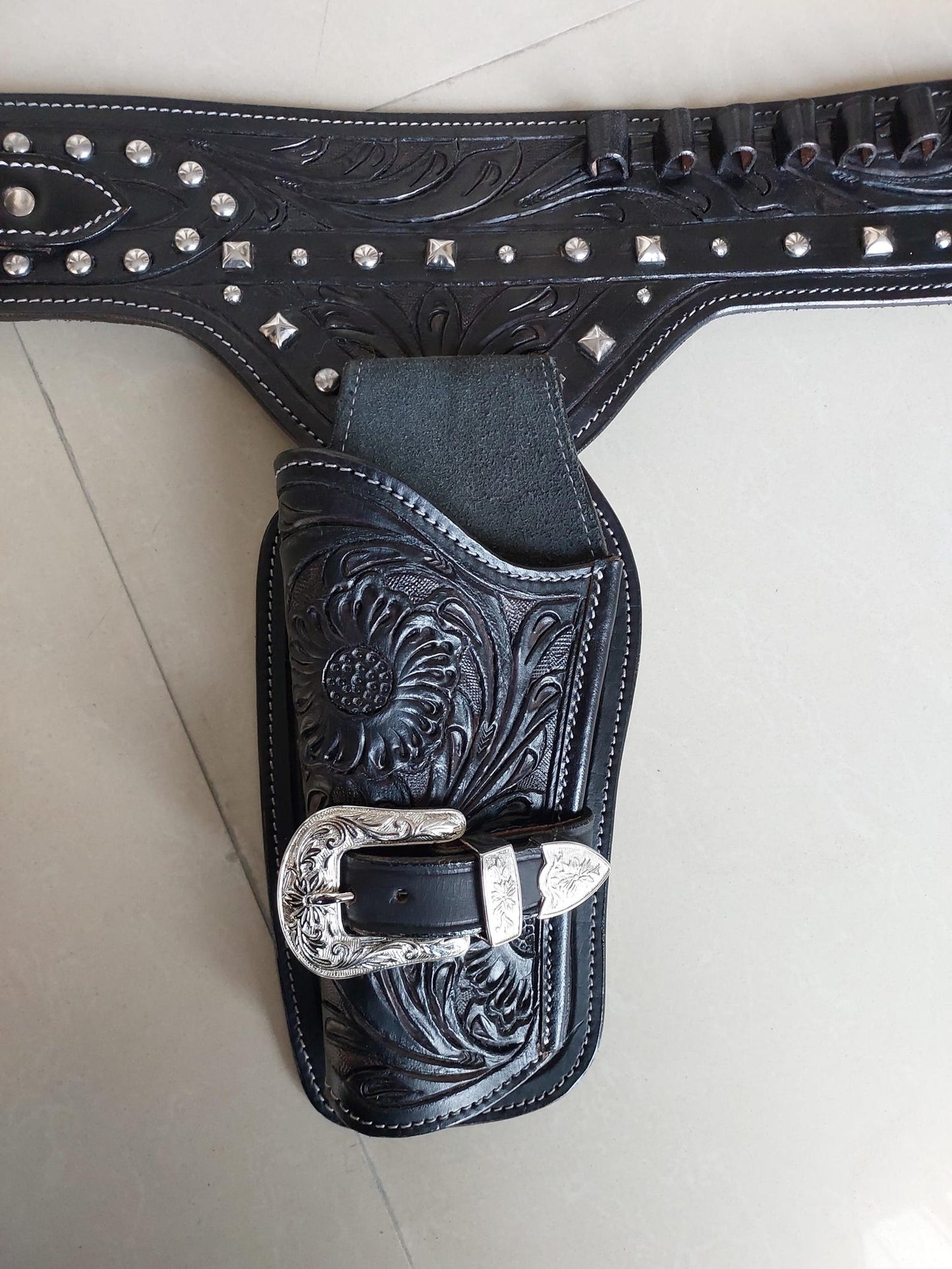 Cowgirl Western Gun Holster Belt – Dual Holsters – Tooled Black Leather – Fits 3.5" to 8.9" Revolvers – .22, .38/357, .44/45 Cal