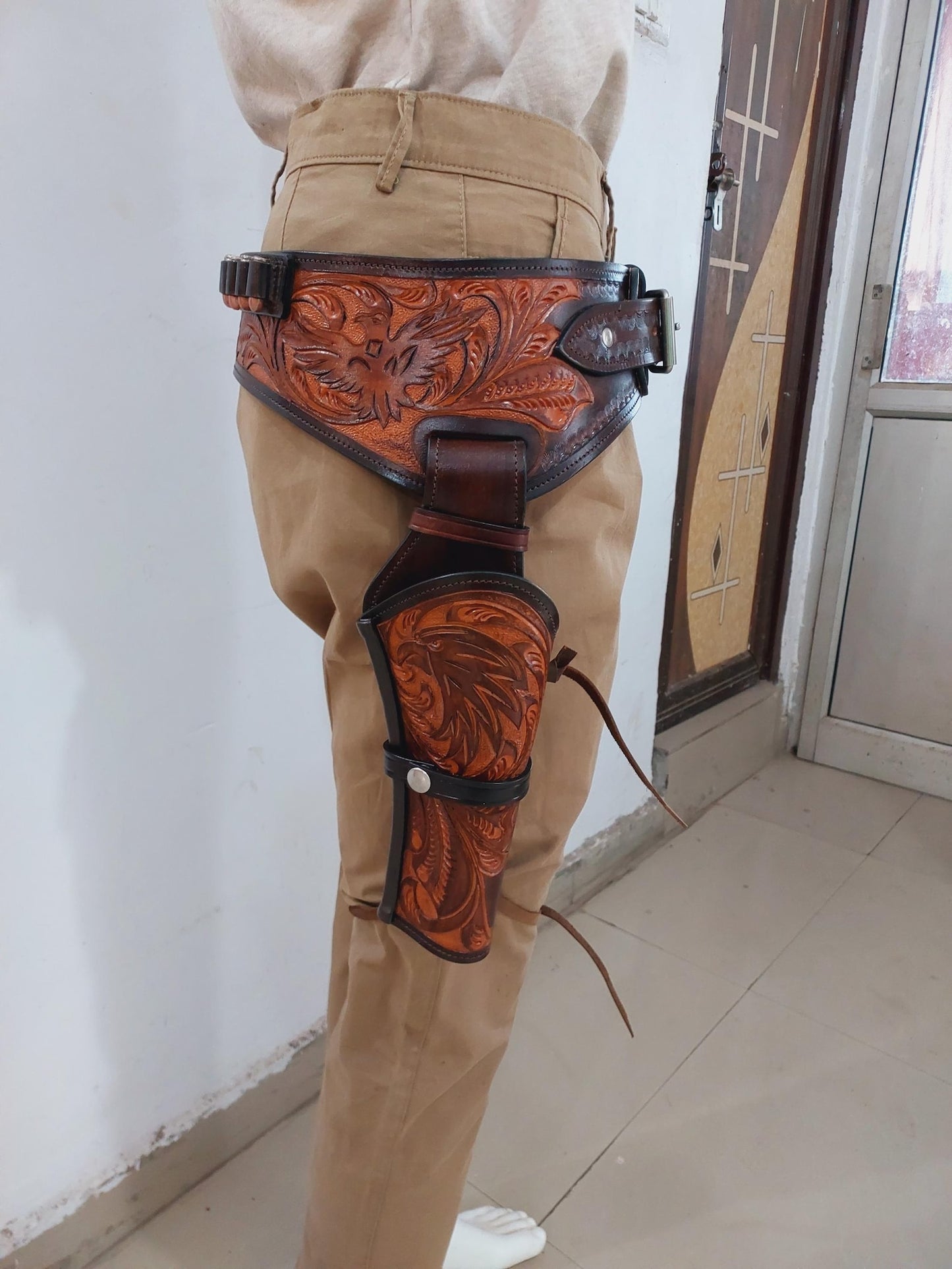 Cowboy Western Leather Gun Holster with Belt – Right Hand Draw – Handmade – Fits 3-4" to 8-9" Barrel Revolver – .22, .38/357, .44/45 Cal