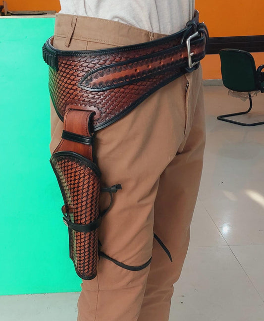 Handcrafted Western Leather Gun Holster & Belt – Right Hand Draw – Fits 3.4" to 8.9" Revolver – .22 .38/357 .44/45 Cal – Cowboy Style