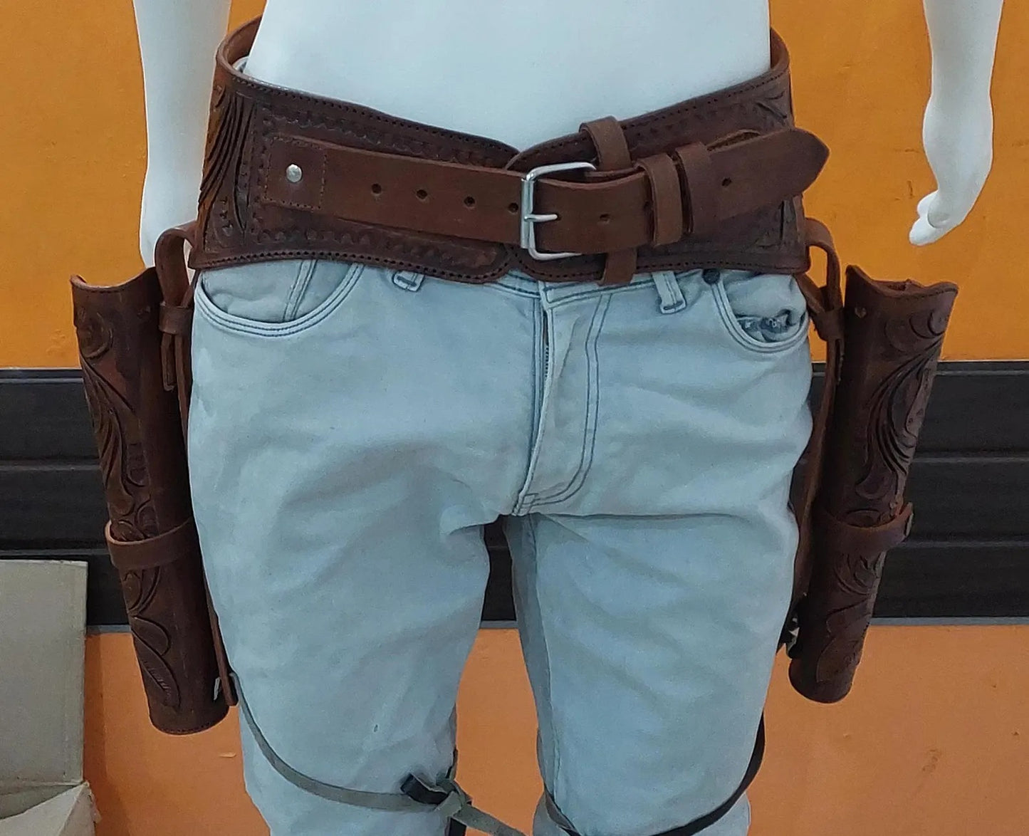 Revolver Dual holster Belt